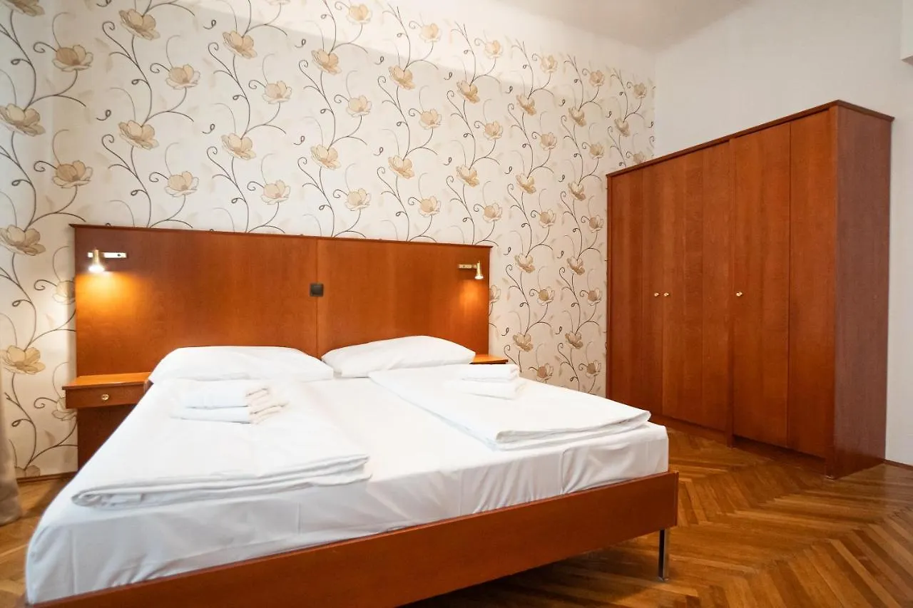 Central Spacious Apartment With A King-Size Bed Wien 0*,  Østrig